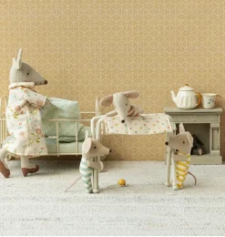 Maileg Kinderzimmertisch für die Babymäuse / gebrochenes Weiß