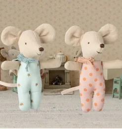 Maileg Zwillingsmäuse in Streichholzschachtel mit Bettzeug / Kollektion 2025