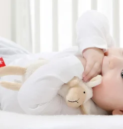 Sigikid Schaf Handvoll oder Plüsch Sweety 16 cm